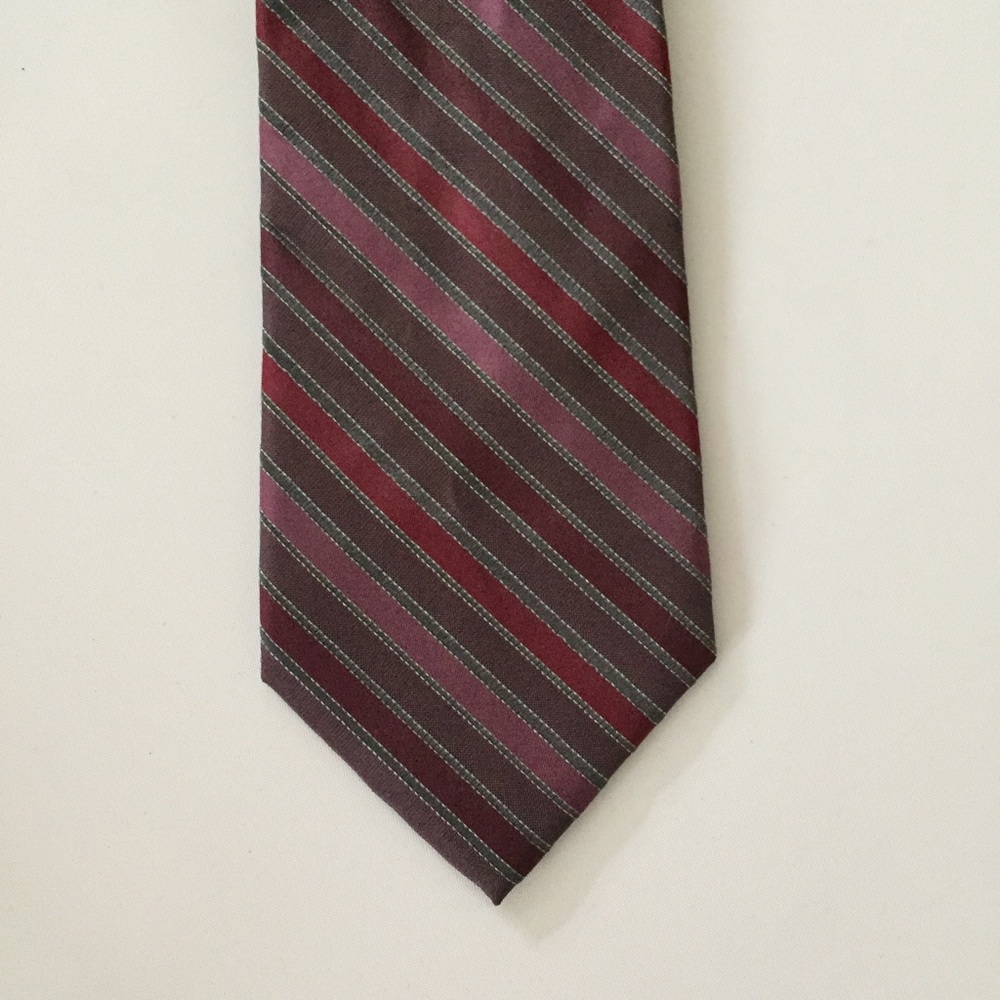 Calvin Klein 100% Silk Tie